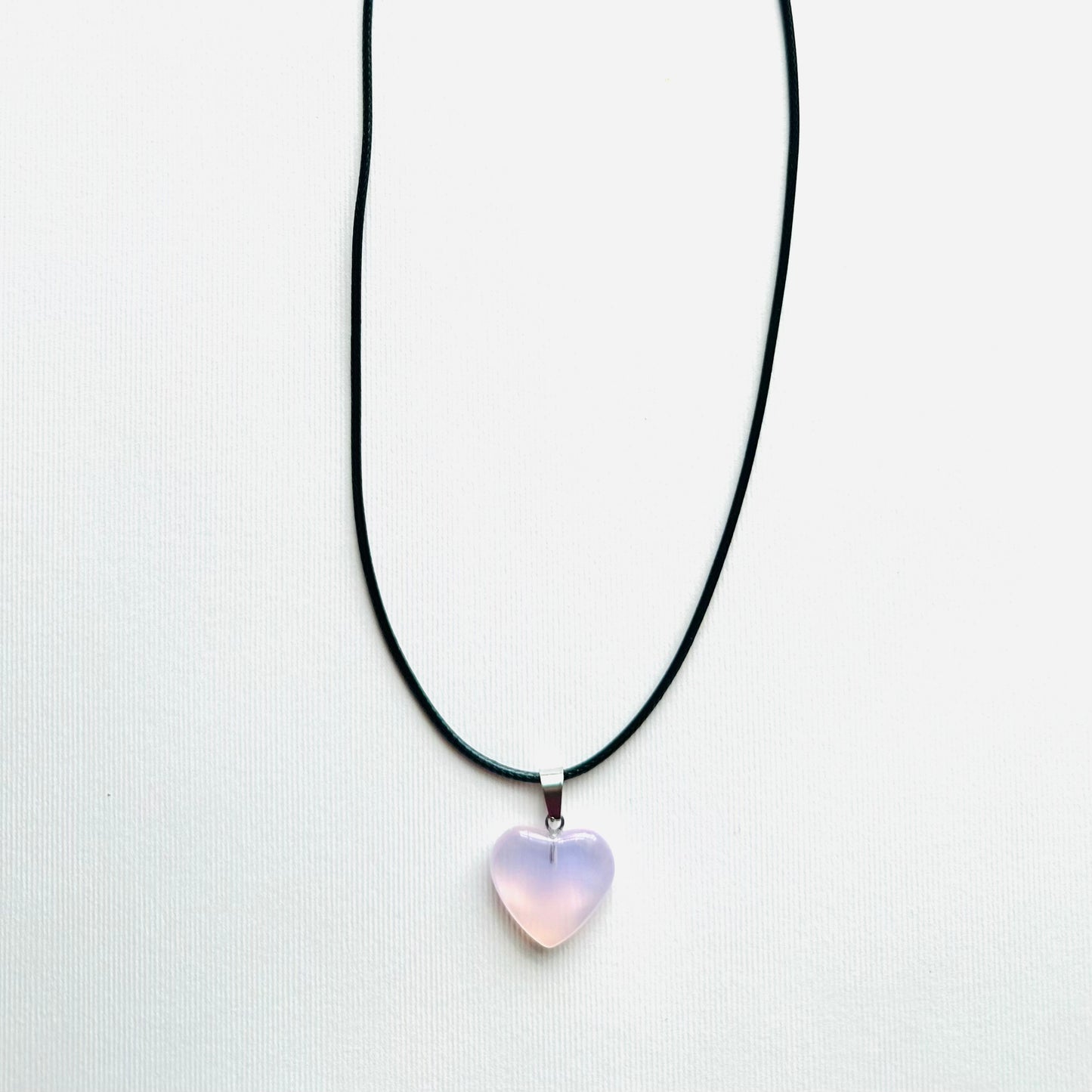 Heart necklace ( transparent pink/white milky natural stone)
