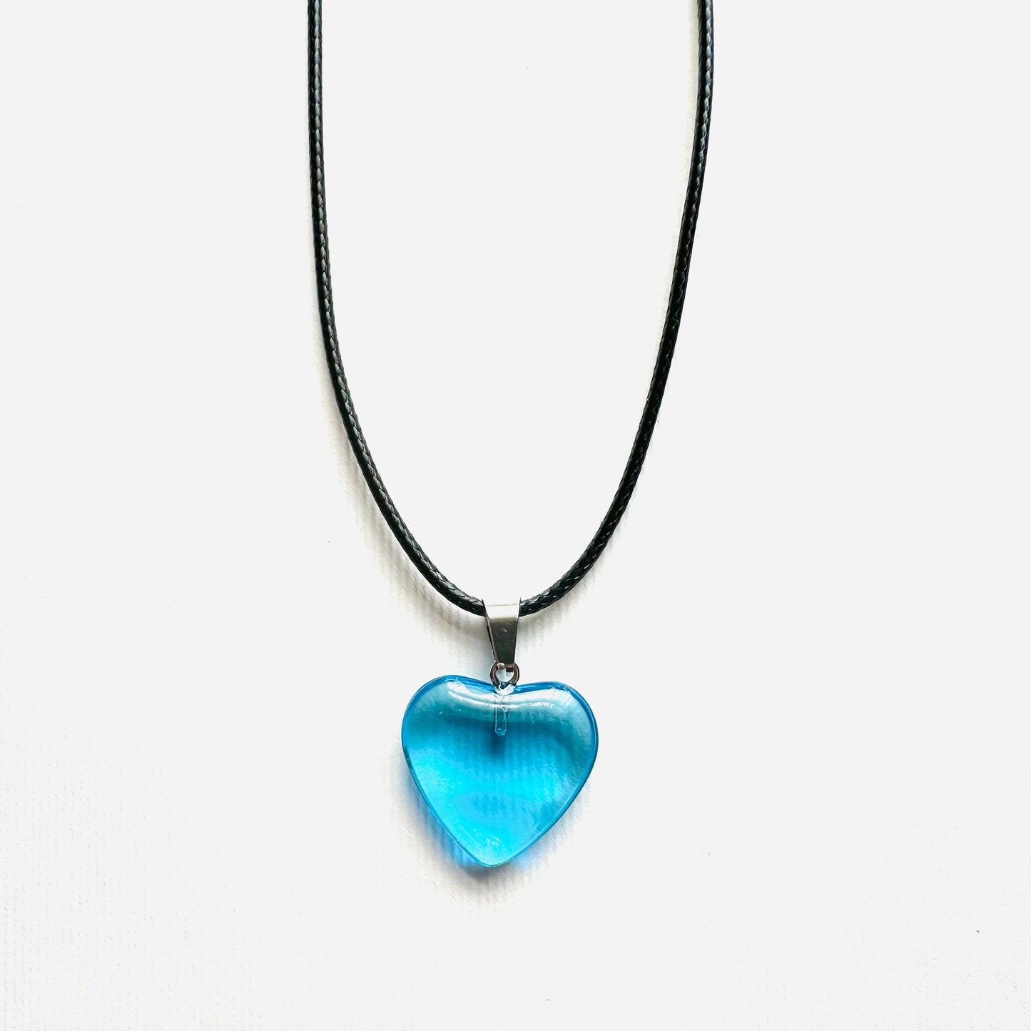 Heart necklace ( transparent light blue, natural stone)