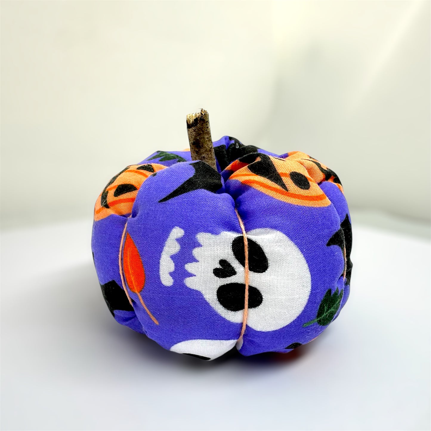 Halloween pumpkin decor (fabric).