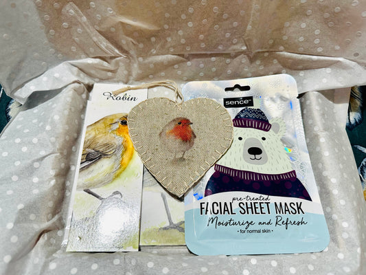 Robin letterbox gift hamper.