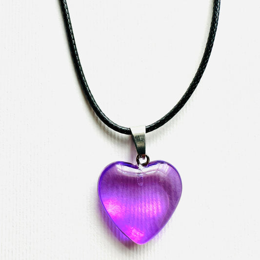 Heart necklace ( transparent purple, natural stone )