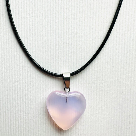 Heart necklace ( transparent pink/white milky natural stone)