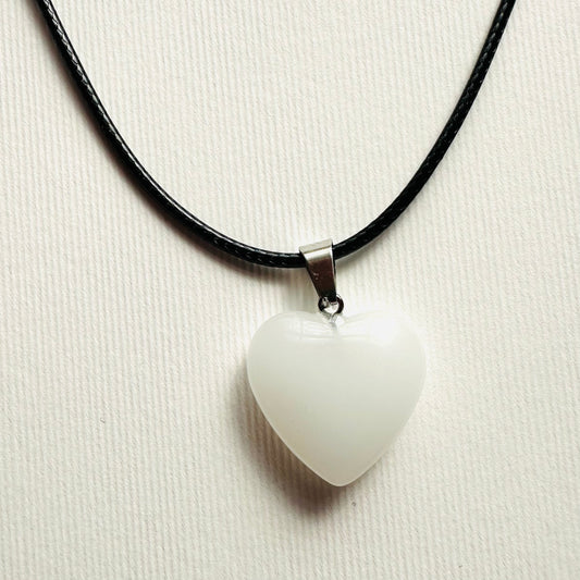 Heart necklace ( white natural stone)